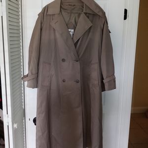 Worthington trench coat Size 6